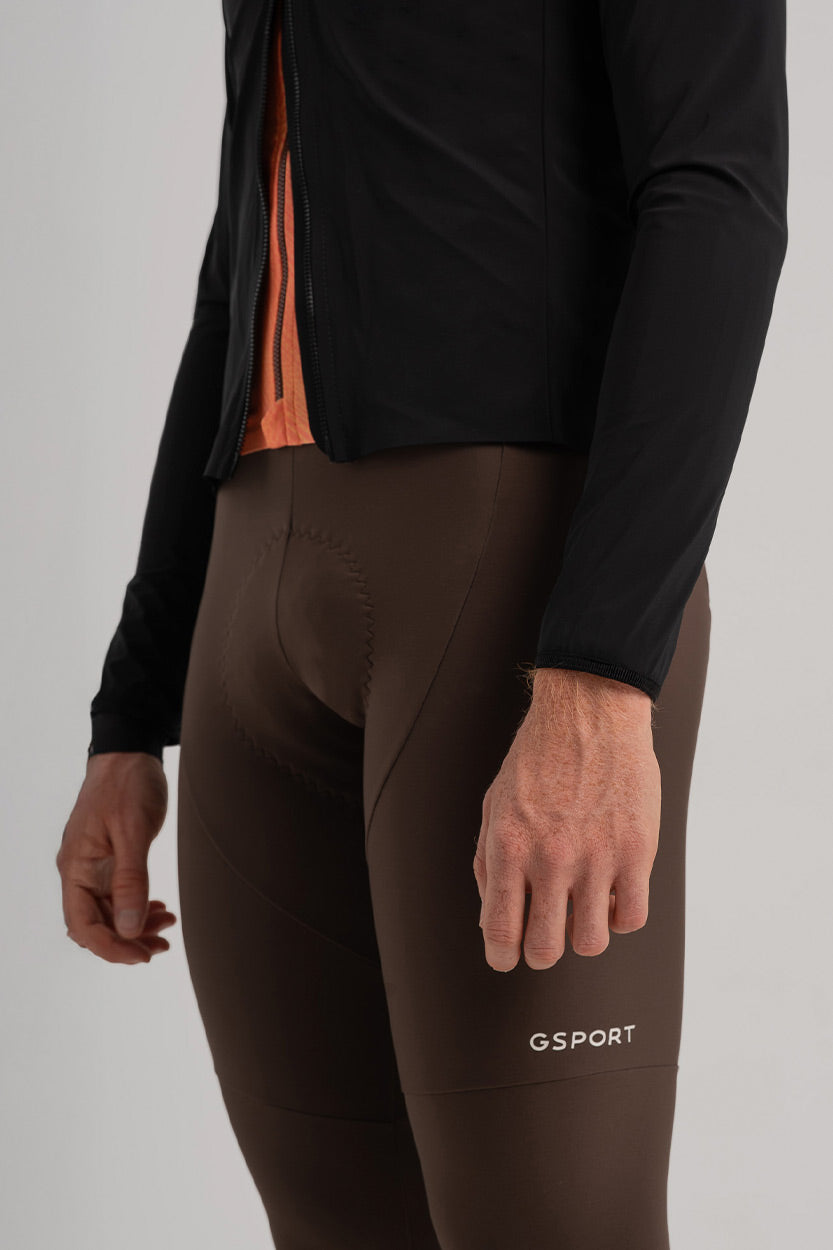 Chaqueta técnica para ciclismo en condiciones de viento y lluvia